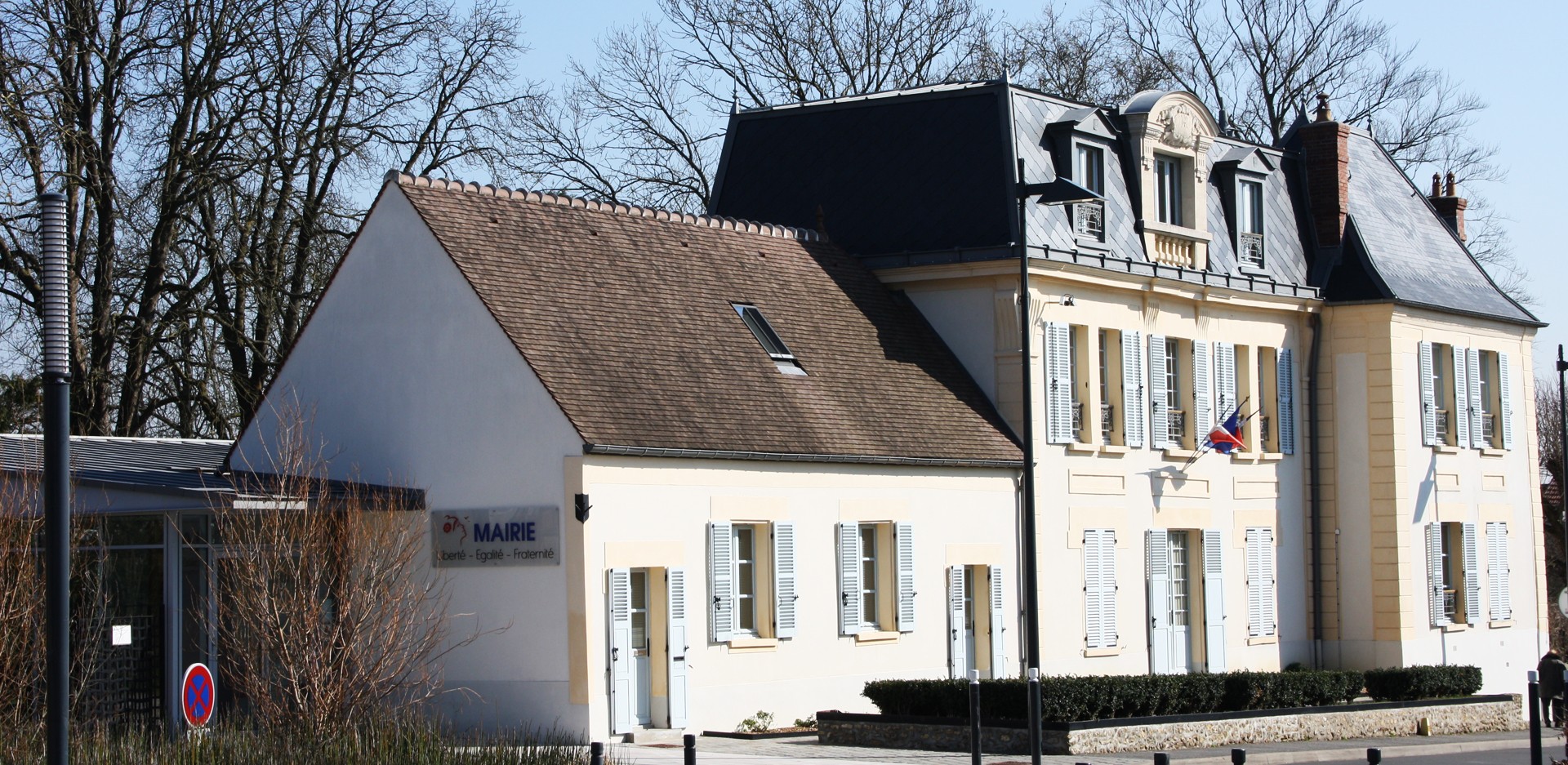 Mairie de Ollainville — location de benne LAS